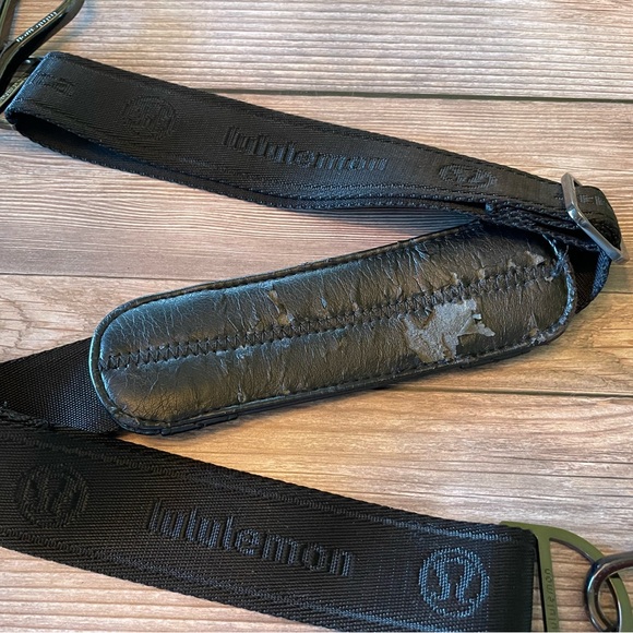 Lululemon Triumph ✨ Peacock Embossed Bag for SV Bay Club - Picture 9 of 9